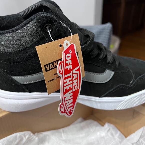 Women’s vans black high top sneaker - Picture 2 of 4
